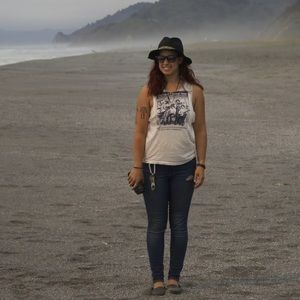 Meet your Posher, Natalie